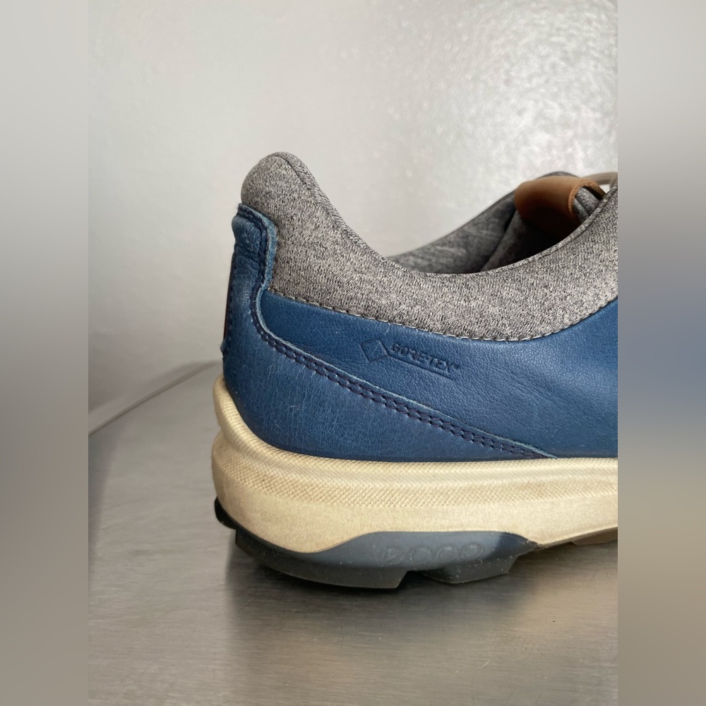 ECCO WOMENS Blue Leather Golf Shoes - Picture 6 of 11